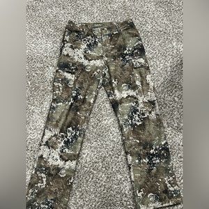 Cabellas Camo Pants size 32/32